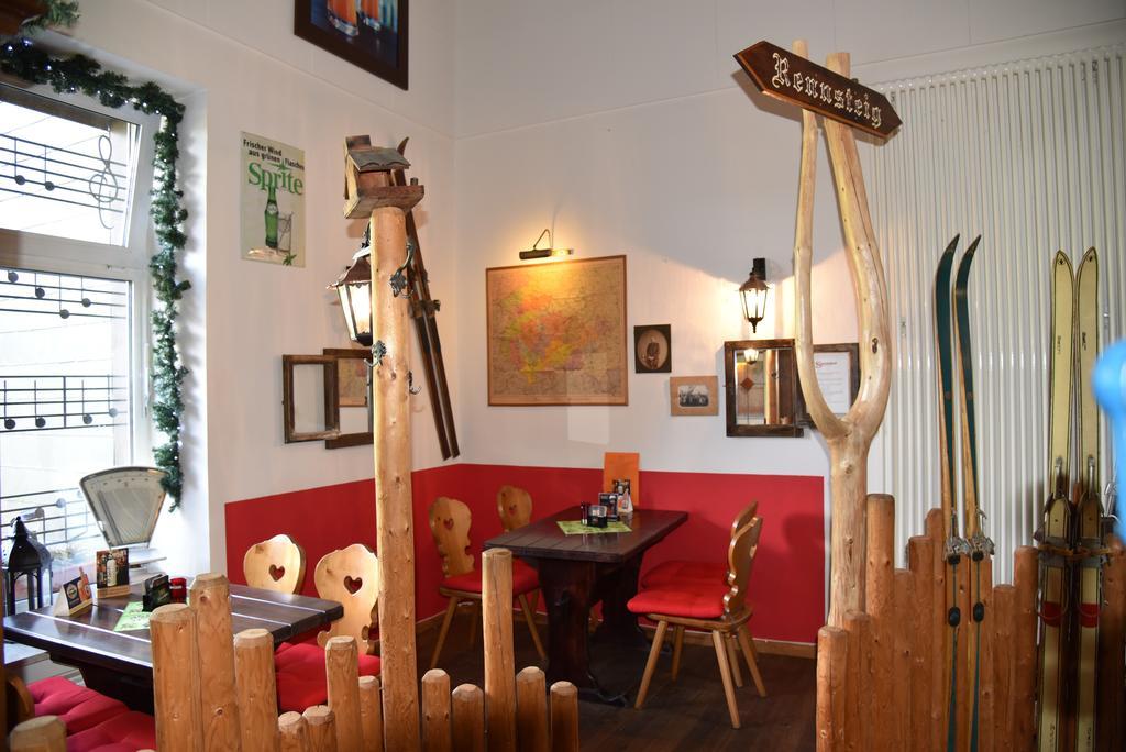 נויהאוס אם רנווג Hotel An Der Alten Porzelline מראה חיצוני תמונה