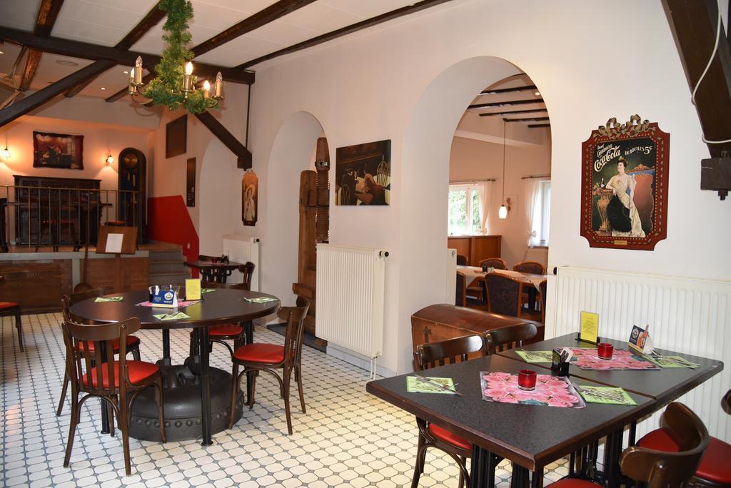 נויהאוס אם רנווג Hotel An Der Alten Porzelline מראה חיצוני תמונה