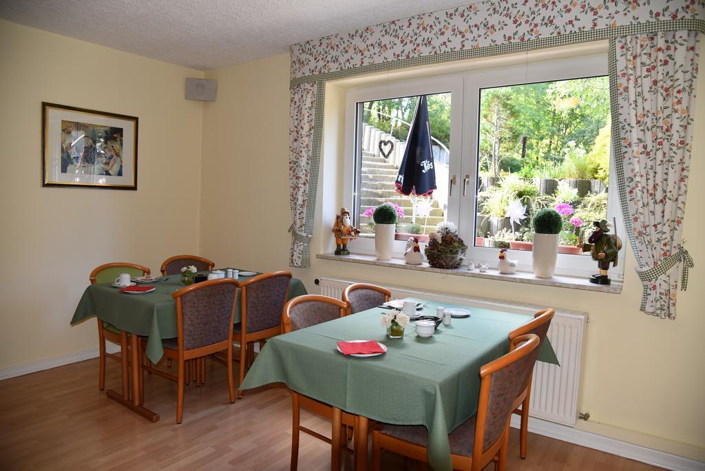 נויהאוס אם רנווג Hotel An Der Alten Porzelline מראה חיצוני תמונה