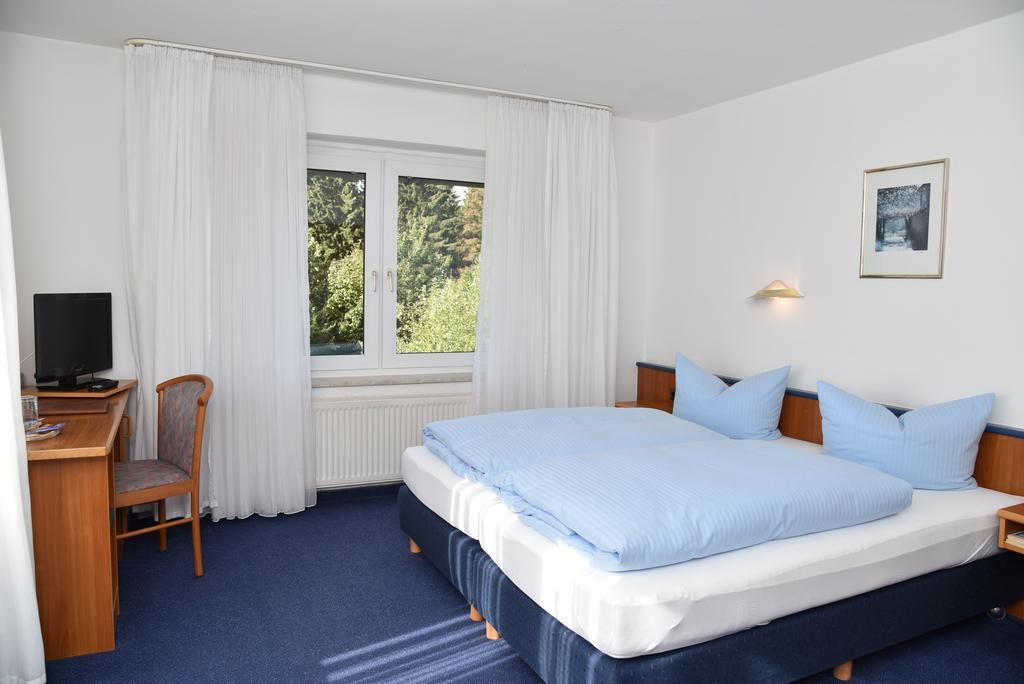 נויהאוס אם רנווג Hotel An Der Alten Porzelline מראה חיצוני תמונה
